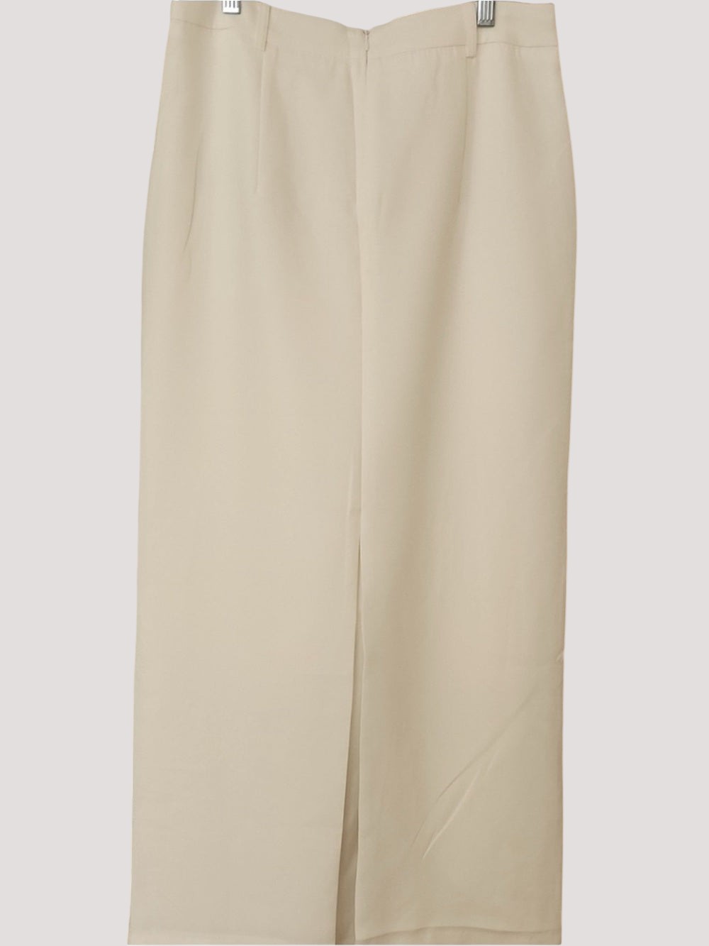 Minimistcloset Commense cream high-waist pencil skirt with a minimalist design and clean lines.